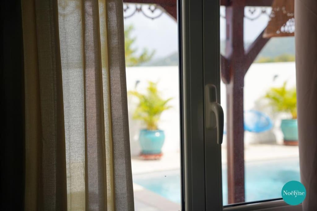 Villa Noelyne เลอ โฮแบร์ ภายนอก รูปภาพ